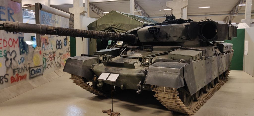 Chieftain Mk 10 eller FV 4201