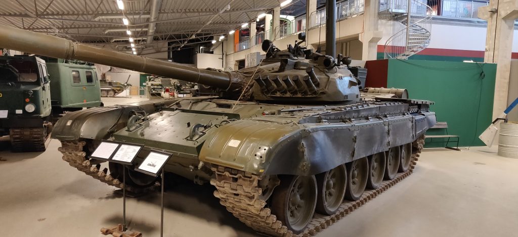 T-72M1 "Ural" Eller Objekt 172M